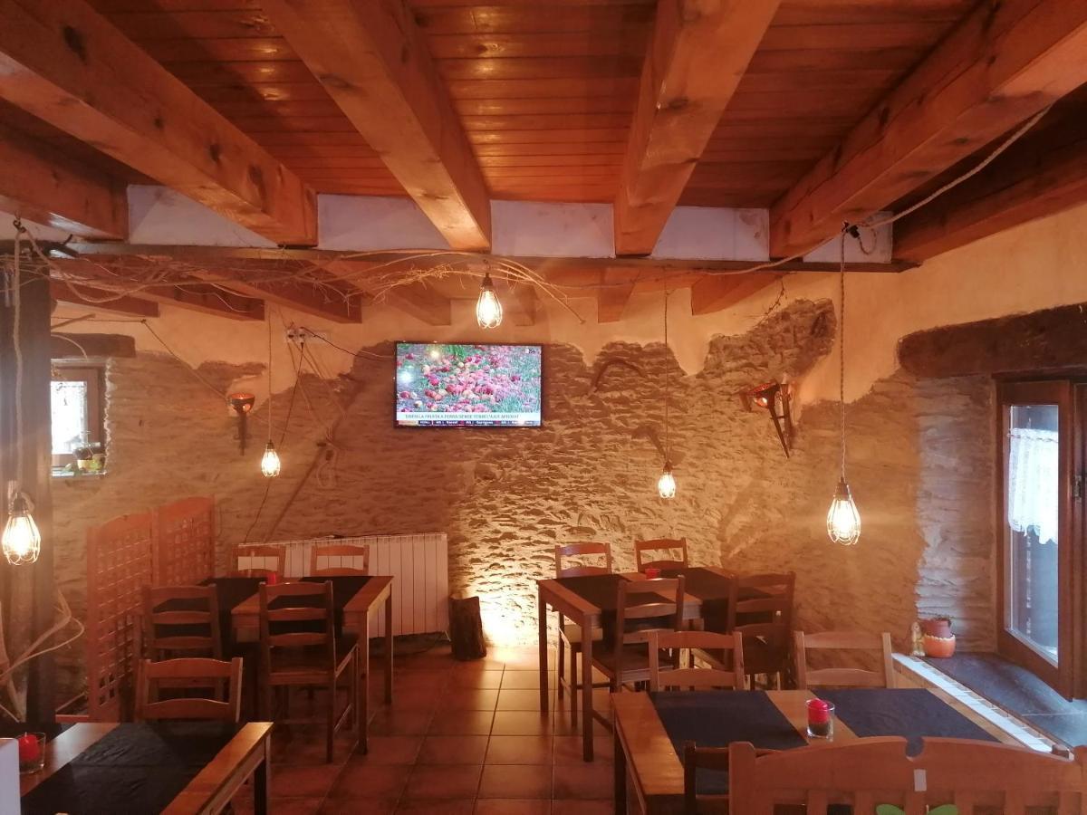 Lo Paller de Roc Montescladó Esterno foto