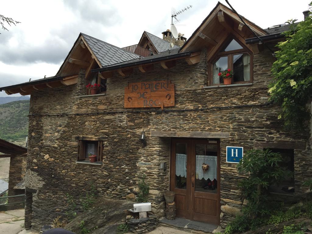 Lo Paller de Roc Montescladó Esterno foto